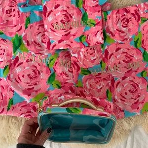 Lily Pulitzer Wash Me, Wear Me Travel Bags